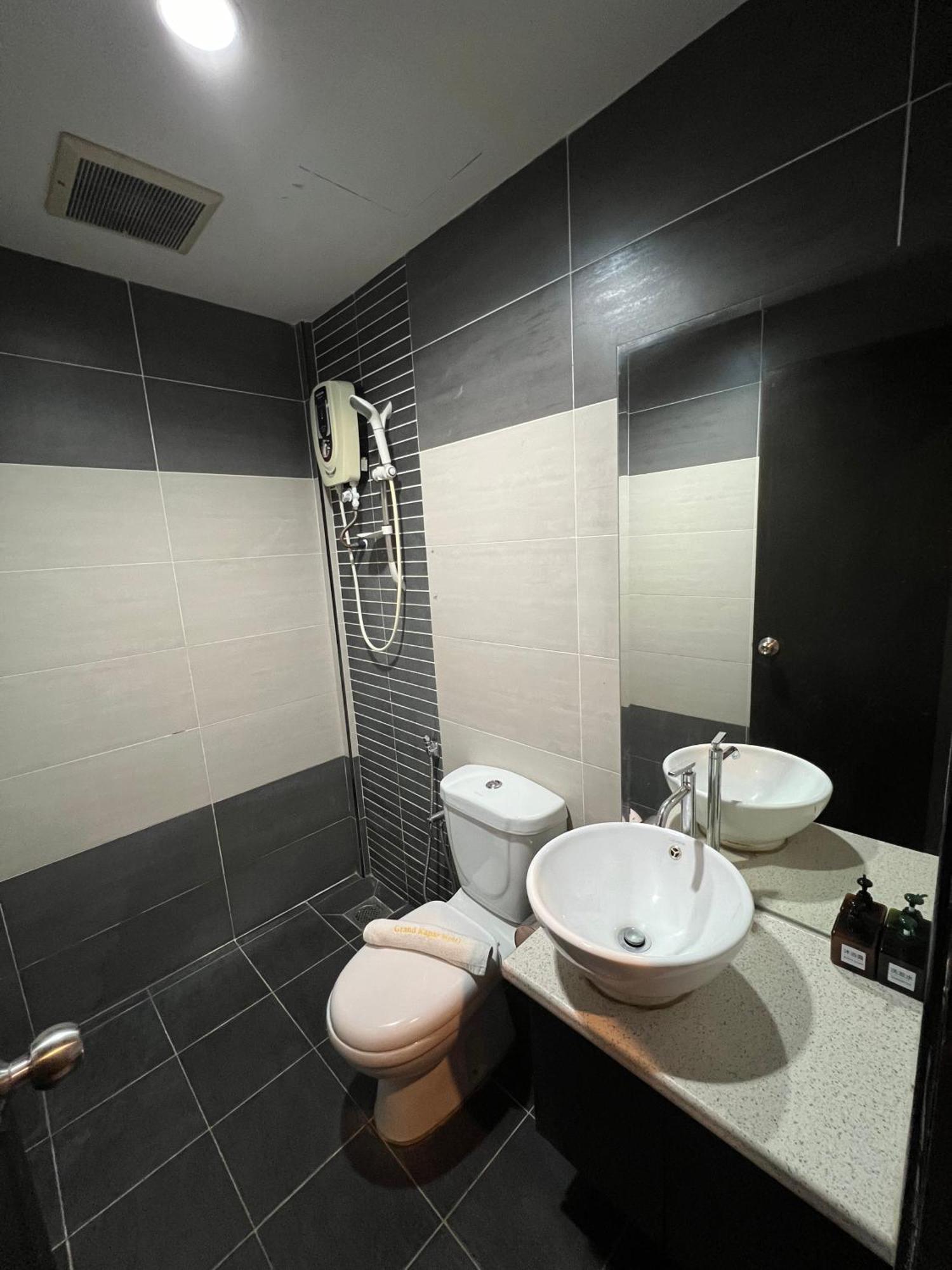 Hotel Economy Kapar Kültér fotó